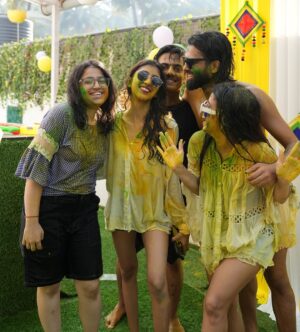 Bhavini Purohit Instagram - More colors, more laughter, more memories—Holi done right! 🎉💖 #HoliHai”
.
#influencer #holi #festival #festive #colours #holifestival #family #party #happiness #crazy #couple #couplegoals