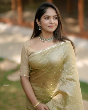 Bhavya Gowda Instagram - 💚✨

Saree: @anayra_couture 
Blouse by: @likitha_suresh_ 
Jewels from: @thespatika
Captured by: @umesh__photography___ 

#bhavyagowda670 #geetha #bhavya #bhavyagowda670 #geetha #kannada #kannadathi #kannadasongs😘😘🎶🎶 #bb #bbk11 #saree #sareelove❤️ #sareecollection #insta #instagram
