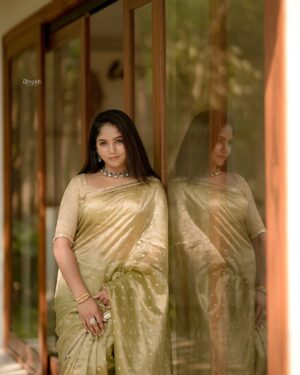 Bhavya Gowda Instagram - 💚✨

Saree: @anayra_couture 
Blouse by: @likitha_suresh_ 
Jewels from: @thespatika
Captured by: @umesh__photography___ 

#bhavyagowda670 #geetha #bhavya #bhavyagowda670 #geetha #kannada #kannadathi #kannadasongs😘😘🎶🎶 #bb #bbk11 #saree #sareelove❤️ #sareecollection #insta #instagram