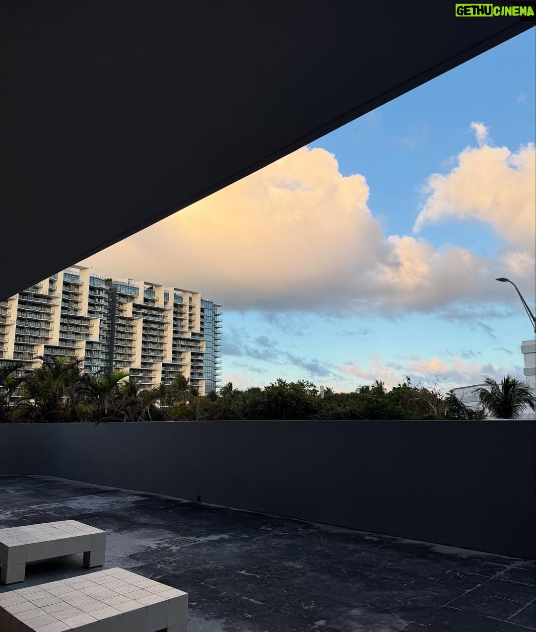 Bi Nguyen - 7.6K Likes - Miami medicine.