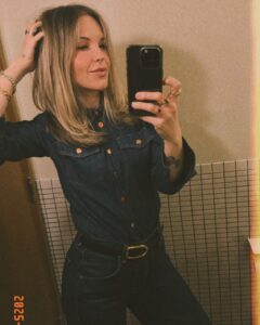 Actress Briana Buckmaster HD Photos and Wallpapers March 2025