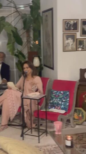 Bushra Ansari Instagram - Bohat dinon k baad . Gaya !!
