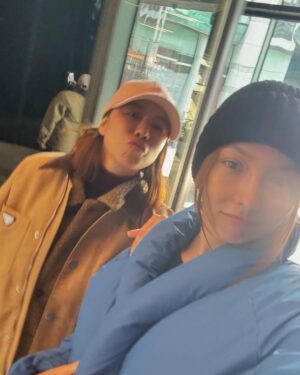 Carissa Springett Instagram - แก๊งเมียน้อย ละคร เมียหลวง check in Seoul @moose.cst ka ♥️