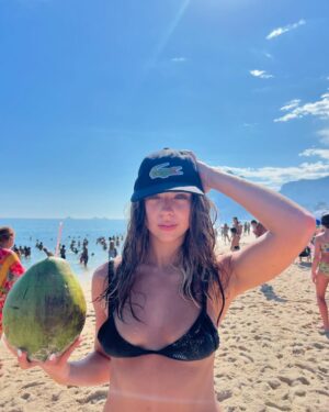 Carmen Arrufat Instagram - 🌀🌊🥥🧚