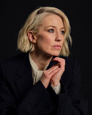 Carrie Coon Instagram - Carrie Coon x Washington Post

@loewe 
@salon1884official 
@christianlouboutin 
@natashaschweitzer 
@suzannekalan 
@type_jewelry