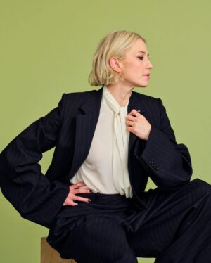 Carrie Coon Instagram - Carrie Coon x Washington Post

@loewe 
@salon1884official 
@christianlouboutin 
@natashaschweitzer 
@suzannekalan 
@type_jewelry