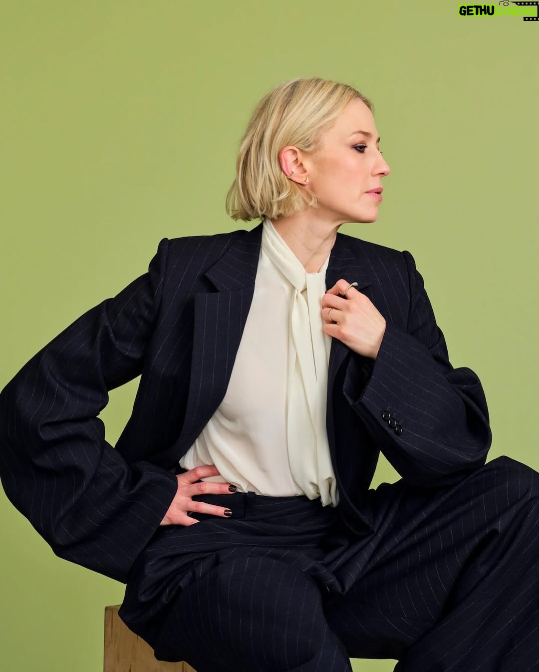 Carrie Coon - 5.2K Likes - Carrie Coon x Washington Post
@loewe
@salon1884official
@christianlouboutin
@natashaschweitzer
@suzannekalan
@type_jewelry