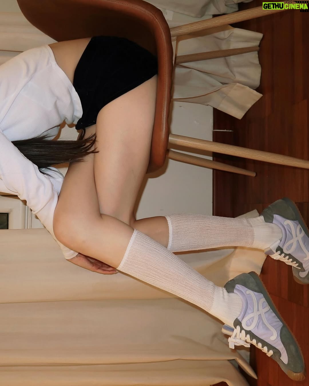 Carrie Wong - 6.3K Likes - Stuck on your mind @loewe