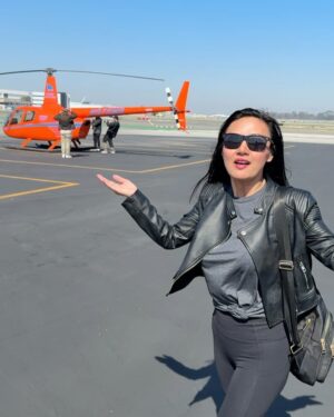 Cat Ce Instagram - What a great experience to fly helicopter 🚁 today #flyingrogue 👍they say if you can drive, you can fly, surely feels like it. I always want to fly high ❤️The view truly is a dream 🙌thanks for a fun experience, more to come… #helicopterpilot #helicopterlife 💜always take the high road, cause the sky is spectacular