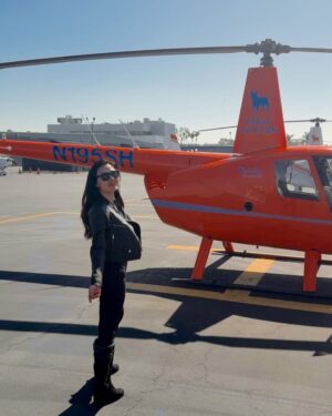 Cat Ce Instagram - What a great experience to fly helicopter 🚁 today #flyingrogue 👍they say if you can drive, you can fly, surely feels like it. I always want to fly high ❤️The view truly is a dream 🙌thanks for a fun experience, more to come… #helicopterpilot #helicopterlife 💜always take the high road, cause the sky is spectacular