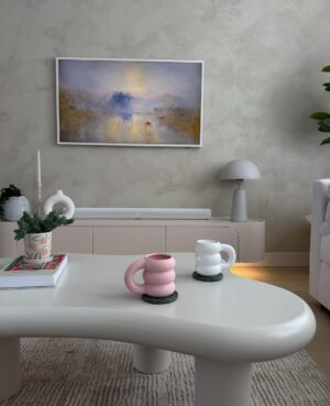 Catherine Paquin Instagram - H O M E 💭🎞️🕯️🪞🧸🤎

& Concours GAGNE 1000$ chez Bain Depot !! On voulait remercier les gens qui ont écouter CATH PEACH RÉNOVE 

Pour participer : 
Slide dans mes dms pour me dire pour quel raison j’utilise ma carte blanche dans le dos d’Antoine (hihi, la réponse est dans le show) 
Une fois que c’est fait commente un coeur bleu ici ‘🩵’ ou ‘💙’
& assures toi de suivre @baindepot & @catherinepeachh

Bonne chance 📺🍿
Gagnant annoncé le 10 février !!
#partenaire