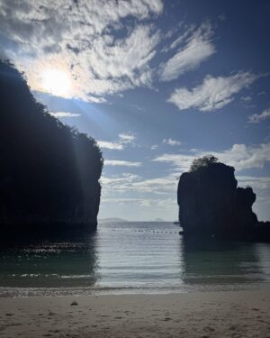 Chalida Vijitvongtong Instagram - Krabi 🌊 สนุกโคตรจะบ้า!!!