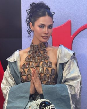 Chalita Suansane Instagram - สาธุ99 ซีซั่นนี้ผีดุเลยต้องพกพระมาด้วยคืนนี้เจอกัน!!🫢🙄 

#นางร้ายไทยแลนด์ss2 
#queenmasternamtan