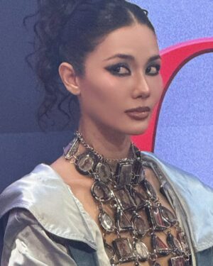 Chalita Suansane Instagram - สาธุ99 ซีซั่นนี้ผีดุเลยต้องพกพระมาด้วยคืนนี้เจอกัน!!🫢🙄 

#นางร้ายไทยแลนด์ss2 
#queenmasternamtan