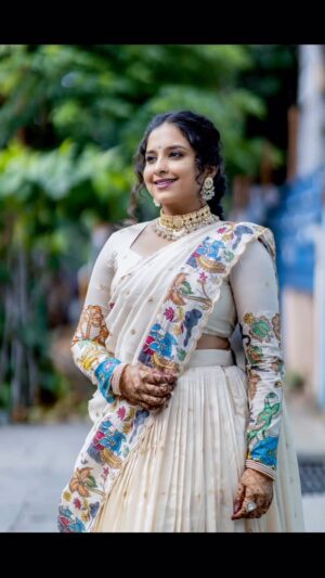 Chandana Ananthakrishna Instagram - Precious ✨
#btyreleasingon21st

Mua @enlivenmakeoverbysushma 
Styling @_shilpa_hegde 
Outfit @classy_renthouse 
Jewellery @vyduryam_jewellery_for_rent