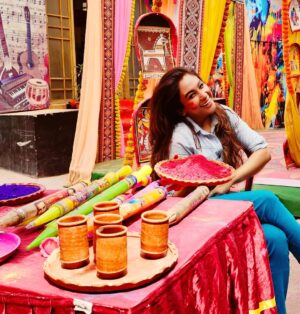 Chandrayee Ghosh Instagram - Bura na maano Holi hain ! Late post toh honi hain ! 😎 🥳 🎨
.
.
.
.
.
.
#BuraNaManoHoliHai #HappyHoli #Holi2025 #FestivalOfColors #HoliHai #ColorSplash #HoliVibes #LatePost #HoliCelebration #HoliFestival #ColorfulMoments #HoliMood #GulalMagic #HoliFun #HoliParty #VibrantColors #HoliHangover #POTD #IndianFestival #HoliSpecial #RangBarse #Explore #Instagram #ChandryeeGhosh
[Holi 2025,Festival of Colors,Holi Celebration,Happy Holi,Holi Party,Color Splash,Vibrant Colors,Holi Fun,Gulal Magic,Holi Festivities,Holi Hangover,Holi Festival in India,Organic Colors,Holi Traditions,Best Holi Moments,Rang Barse,Colorful Holi Memories,Holi Outfit Ideas,Holi Photoshoot,Holi Reels 2025, Chandreyee Ghosh]