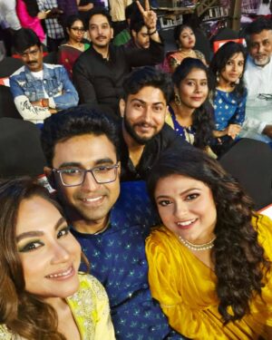 Chandrayee Ghosh Instagram - এক দারুন সন্ধ্যে উপহার দেওয়ার জন্য অনেক ধন্যবাদ স্টার জলসা ! 💫❣️
.
.
.
#স্টারজলসা #StarJalsha #AwardNight 
#StarJalsaParivarAwar2025 #SJPA2025 #স্টারজলসাপরিবারআওয়ার্ড2025 #RangamotiTirandaj #tvserial #instaupdate #CarouselPost #Explore #Instagram #ChandreyeeGhosh #Official_Chandreyee_Ghosh 
[Star Jalsha Parivaar Award, Award Night, Jalsha Parivaar, Award Night, Stay Tuned, Keep an eye on Star Jalsha, Explore, Instagram, Chandreyee Ghosh]