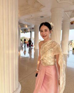 Actress Chien Hung HD Photos and Wallpapers February 2025