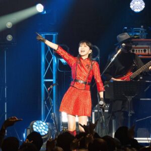 Chisato Moritaka Instagram - ⁡
森高千里2024『レッツ・ゴォーゴォー！ツアー』追加公演
2月1日 大阪 Zepp Osaka Bayside公演 終了しました！
 
Zepp Osaka Baysideでのライブは初めてでした！
会場近くにはUSJ、対岸には観覧車があって、
見るだけでもワクワクした気持ちになりました～。
 
私のライブはいかがでしたか？皆さんワクワクしましたか？
大きな声援と多くの拍手に包まれて幸せでした～。
大阪の皆さんありがとうございました！
 
今日はバンドリーダー高橋さんのお誕生日でした。
リハーサルではサプライズもしましたよ～。
明日のツアー最終日までメンバー＆スタッフと全力で駆け抜けていきまーす！
 
#chisatomoritaka
#森高千里
#レッツゴォーゴォーツアー
#大阪府
#大阪市
#此花区
#ZeppOsakaBayside
#道頓堀くくる の「#たこ焼」
#ダイヤ製パン の「#サンドイッチ」
#マサヒコオズミパリ #masahikoozumiparis の「#ケーキ」
#嶋屋 の「#あべのポテト」