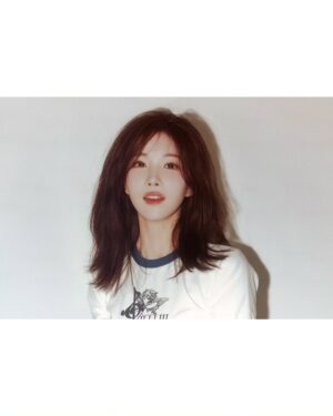 Cho Hyun-young Instagram - 드디어 올릴 사진 생김..🥹