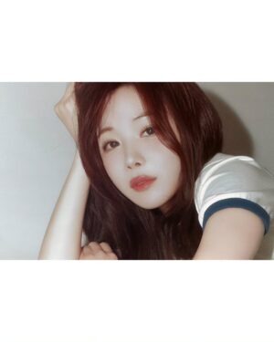 Cho Hyun-young Instagram - 드디어 올릴 사진 생김..🥹
