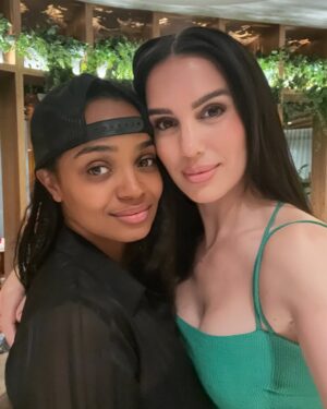 Christy Carlson Romano Instagram - What do two mamas do after they've been tortured for 8 days? We hit the spa and went shopping in London! 🧖‍♀️🇬🇧🥂

We saw @hartluck on the way out and were so relieved the Sensei was safe. 🙏

@kylapratt couldn't have been thru this with anyone but you sis. IYKYK. People are going to have their opinions on whatever we did, but at the end of the day it's like you said - we DID that! 💪 

#SpecialForcesFOX