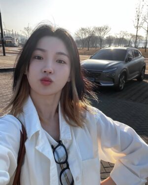 Chun Young-min Instagram - ˚٠.☘︎ ݁˚ ༘ ೀ⋆𓃹˚𖡼𖤣𖥧☘︎᠃ ⚘𖥧𖤣𖥧 𖧷₊˚˖𓍢ִ.