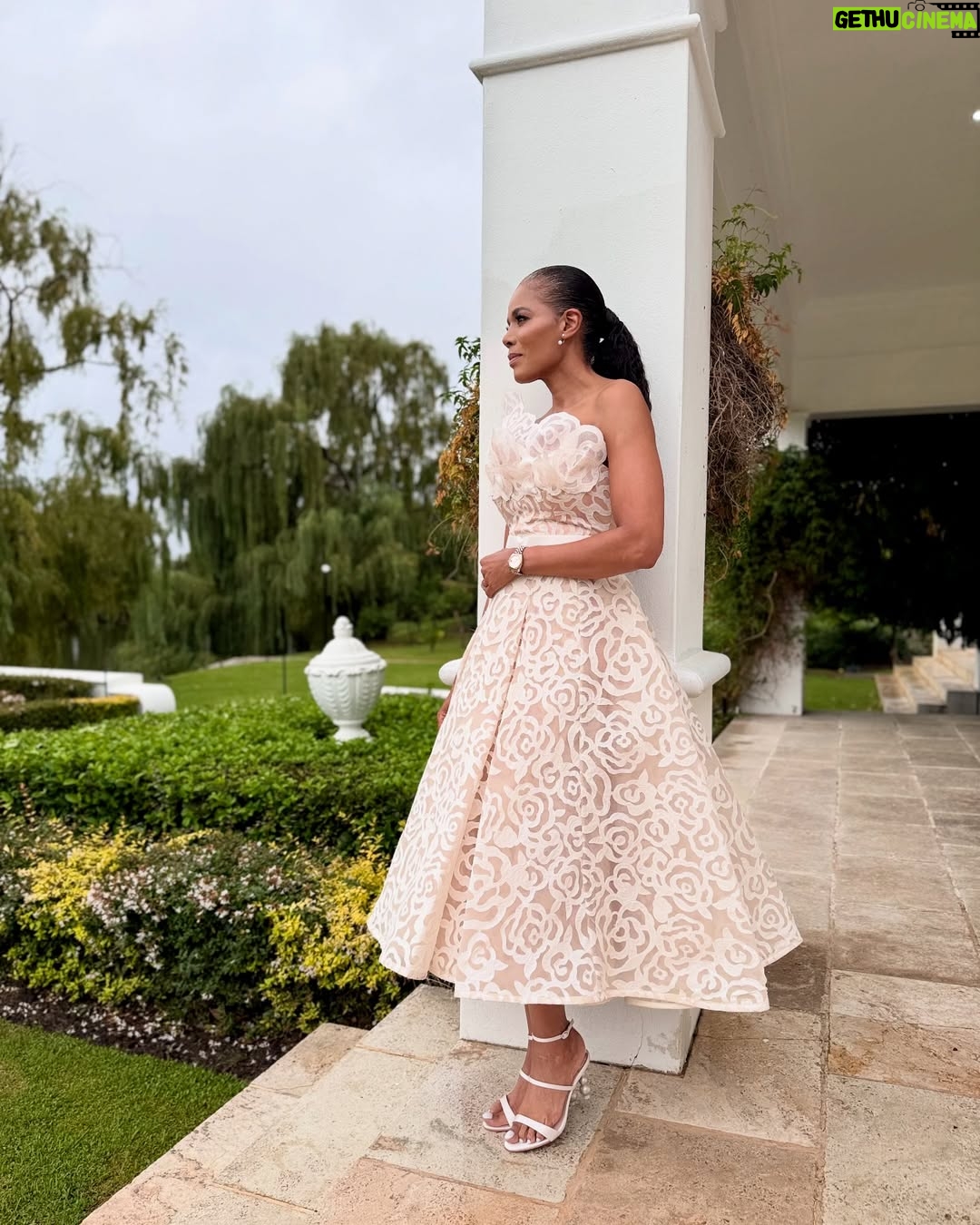 Connie Ferguson - 135.5K Likes - Somewhere…💍❤️
👗 @gertjohancoetzee