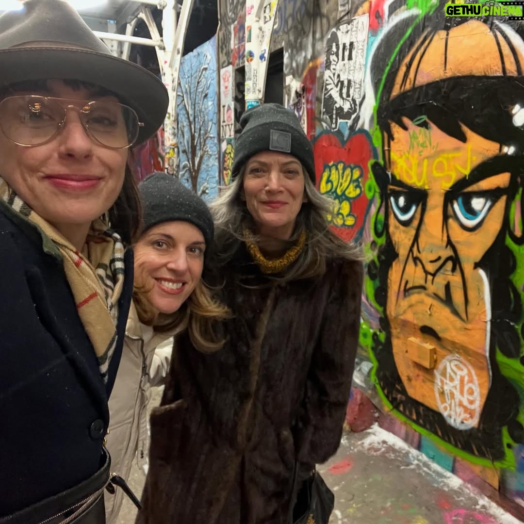 Constance Zimmer - 1.7K Likes - How much I ā¤ļø NY just grows deeper every time Iām here. Seeing snow, seeing my incredibly talented friend @darrencriss in such a beautiful and extraordinary Broadway show @maybehappyending, getting to work and play with my friends here too, is a such a gift! #fabulousfriday #grateful