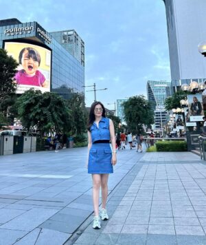Cut Tari Instagram - Strolling on a gloomy afternoon.
