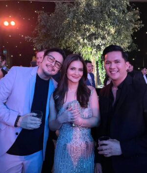 Cut Tari Instagram - Special night, Congrats @mdtv ✨

Dress: @enchantedgown
Make Up: @barry_irawan