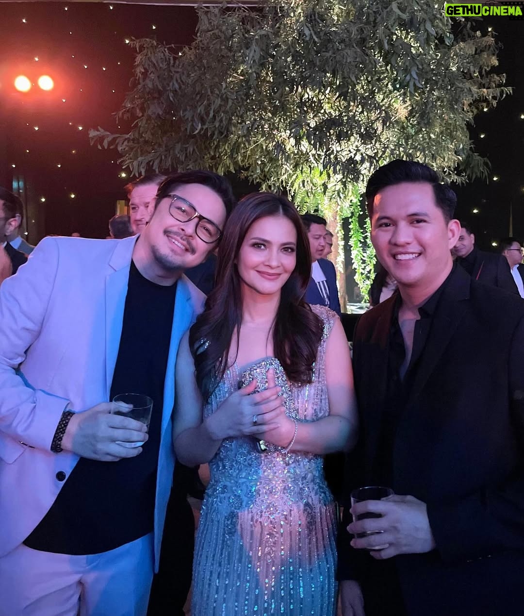 Cut Tari - 18.7K Likes - Special night, Congrats @mdtv ✨
Dress: @enchantedgown
Make Up: @barry_irawan