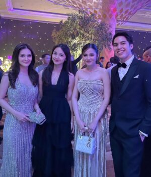Cut Tari Instagram - Special night, Congrats @mdtv ✨

Dress: @enchantedgown
Make Up: @barry_irawan