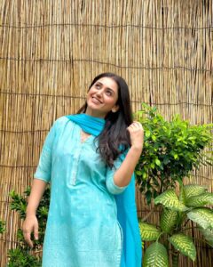 Dania Enwer Most Liked Photos and Posts
