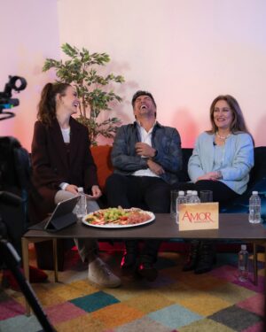 Daniela Romo Instagram - En entrevista con mi querida @danielaromoweb y @andrespalaciosd1 
Siempre es divertido estar con ellos 😂❤️‍🩹

#danielaromo #telenovelas #televisa #televisanovelas