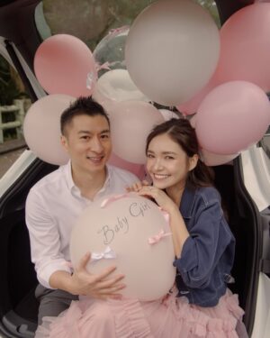 Dara Hanfman Instagram - It’s a girl!!!!!!
我們的小寶貝是個小女生🩷

🎈@oballoon_tw