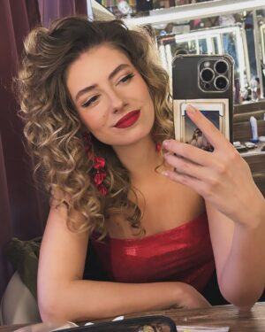 Daria Petrozhytska Instagram - От такий лютий 🥰 побачимось у вашому місті 💋
2.02 Біла Церква «Серцеїдки»
3.02. Рівне «Третій зайвий»
4.02 Луцьк «Третій зайвий»
6.02 Львів «Серцеїдки»
7.02 Івано-Франківськ «Серцеїдки»
8.02 Чернівці «Серцеїдки»
9.02 Тернопіль «Серцеїдки»
13.02 Київ «Вірні дружини»
14.02 Київ «Серцеїдки»
15.02 Черкаси «Зіркові пристрасті»
16.02 Кропивницкий «Зіркові пристрасті»
17.02 Кривий Ріг «Зіркові пристрасті»
18.02 Фастів «Зіркові пристрасті»
19.02 Камʼянське «Серцеїдки»
20.02 Дніпро «Серцеїдки»
21.02 Запоріжжя «Серцеїдки»
23.02 Київ «Третій зайвий»
25.02 Прилуки «Серцеїдки»
27.02 Васильків «Сильні слабкі жінки»
Квитки на @exclusive_concert 🎫