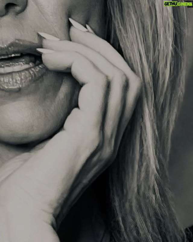 Debbie Gibson - 20.3K Likes - 🌻 SPRING FEVER 💚
With this BOP by @lizzobeeating 🎧
TY @vegaspbs !
Stay tuned for when to tune in 😉
We talk my @nvballet upcoming honour and all things life and Las Vegas !!!
Glam-n-Pix 💋@sheena_zar
Rocker Blonde 👱🏼♀️@cody.komihair
Romper @aliceandolivia
Shoes @jimmychoo
Earrings @swarovski
#talkshow #interview #fashionista #lasvegas