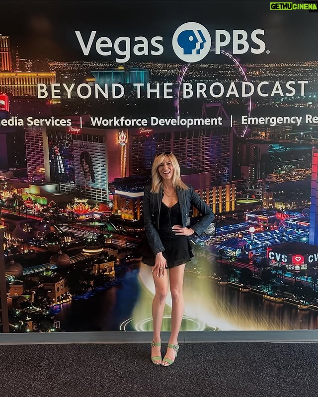 Debbie Gibson - 20.3K Likes - 🌻 SPRING FEVER 💚
With this BOP by @lizzobeeating 🎧
TY @vegaspbs !
Stay tuned for when to tune in 😉
We talk my @nvballet upcoming honour and all things life and Las Vegas !!!
Glam-n-Pix 💋@sheena_zar
Rocker Blonde 👱🏼♀️@cody.komihair
Romper @aliceandolivia
Shoes @jimmychoo
Earrings @swarovski
#talkshow #interview #fashionista #lasvegas