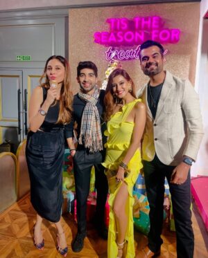 Deiya Sindhi Instagram - 2024 was filled with incredible collaborations, but this one has to be my absolute favorite @baileysofficial X @smoorchocolates! Turning the iconic Baileys into delightful little chocolates was the sweetest way to wrap up the year!

A huge thank you to @parikshaat,  @punjabipankaj, @triptibhatiagandhi, @detales_communications  for making this experience so special. Here’s to ending the year on a sweet note and looking forward to more exciting moments in 2025!

P.S. They asked us to dress up like our fav treat and I take my dress codes very seriously 😋😉 

Outfit- @myntra
