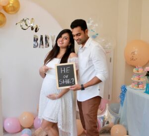 Dimple Harika Instagram - Li’l details from our Gender Reveal 🧸🫶✨ 
Blue or Pink, what do you think? 💙🩷
.
.
.
.
#genderreveal #details #boyorgirl #teamblue #teampink #genderrevealparty #genderrevealcake #momtobe #parentstobe #littlelove #babyshower #babybear #babycoming