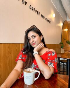 Actress Dimple Harika HD Photos and Wallpapers March 2024
