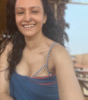 Dipannita Sharma Instagram - Of happy days and evenings by the sea … of tan lines,good food & good people ♥️

#memories #reminisce #lovelypeople #goa #fulfillingtrip