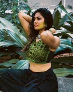 Actress Divya Vadthya HD Photos and Wallpapers March 2025