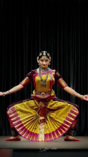 Divyaa Unni Instagram - Dancer Divya Unni 🤍🤍🤍

On Screen : @divyaaunni 

Captured and edit by: @akhil_appzzz 

  @jithin_karumathil 

DOP : @portraits_by_rabeesh

Edit by: @akhil_appzzz  @jithin_karumathil 

Book your shoot at @sarithastudio

Contact: 95 62 55 62 22

#dance #filimactress #malayalamactress #malayalam #divyaunni #sony #classicaldance #indianclassicaldance #dancer 
#Bharatanatyam #dancersofinstagram #indiandance 
#classicaldancer #dancers #classical #bharatnatyam 
#dancephotoshoot #artist #indianclassicaldancers #art
bharathanatyam #snphotography #bharatanatyamdancer
#indianclassical 
#classicaldancers #kuchipudi #dancelife
#dancephotographer #dancephotography #artphotography