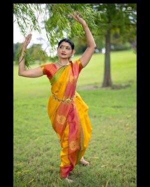 Divyaa Unni Instagram - Nature’s stage, dancer’s delight

Pc: @vvaranasiphotography