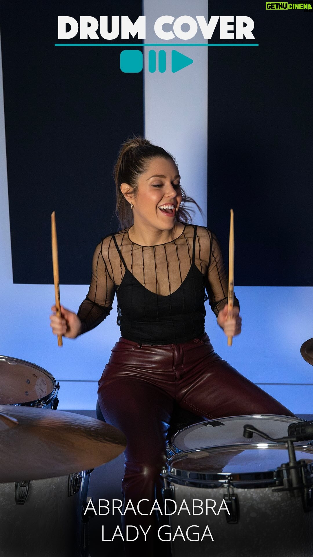 Domino Santantonio - 22K Likes - Abracadabra by Lady Gaga is magic, and it’s even more magical with Domino’s drumming on it, wouldn’t you say? 🥁 Show @dominosantantonio some love in the comments 💬 ❤️
#dominosantantonio #drummer #drumcover #ladygaga #abracadabra #drums #drumbash #thomannsdrumbash #thomann