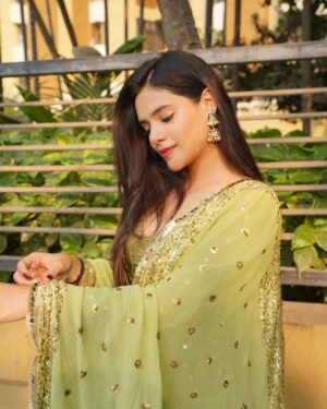 Drishti Thakur Instagram - 💚