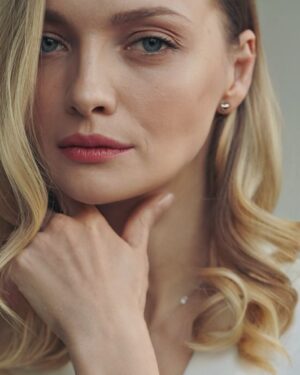 Ekaterina Vilkova Instagram - Пока мой профиль окончательно не превратился в признание в любви сериалу «Дорогой родственник» ,спешу сообщить о новинках моего #малыша @kavilkastore ко Дню Святого Валентина ♥️
Влюбляйтесь и любите- это невероятное чувство 😘