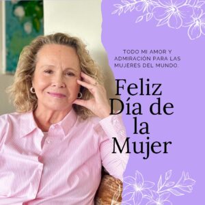 Eli de Caso Instagram - Muy feliz día a todas las mujeres! 

Un abrazo! 

#chile #elidecaso #mujerchilena #diadelamujer